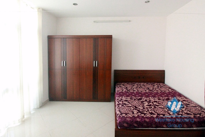 Beautiful studio for rent in Xuan Dieu street, Tay Ho, Hanoi